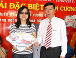 Chúc mừng khách hàng Lê Kim Oanh đã may mắn trúng thưởng kim cương cùng Du xuân 2011